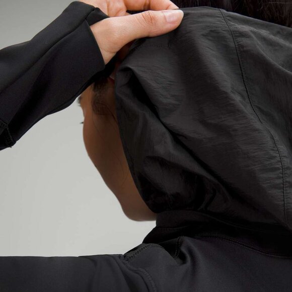 NWT Lululemon *Nulux Reflective Running Jacket, Sz 6, BLACK - Picture 4 of 9